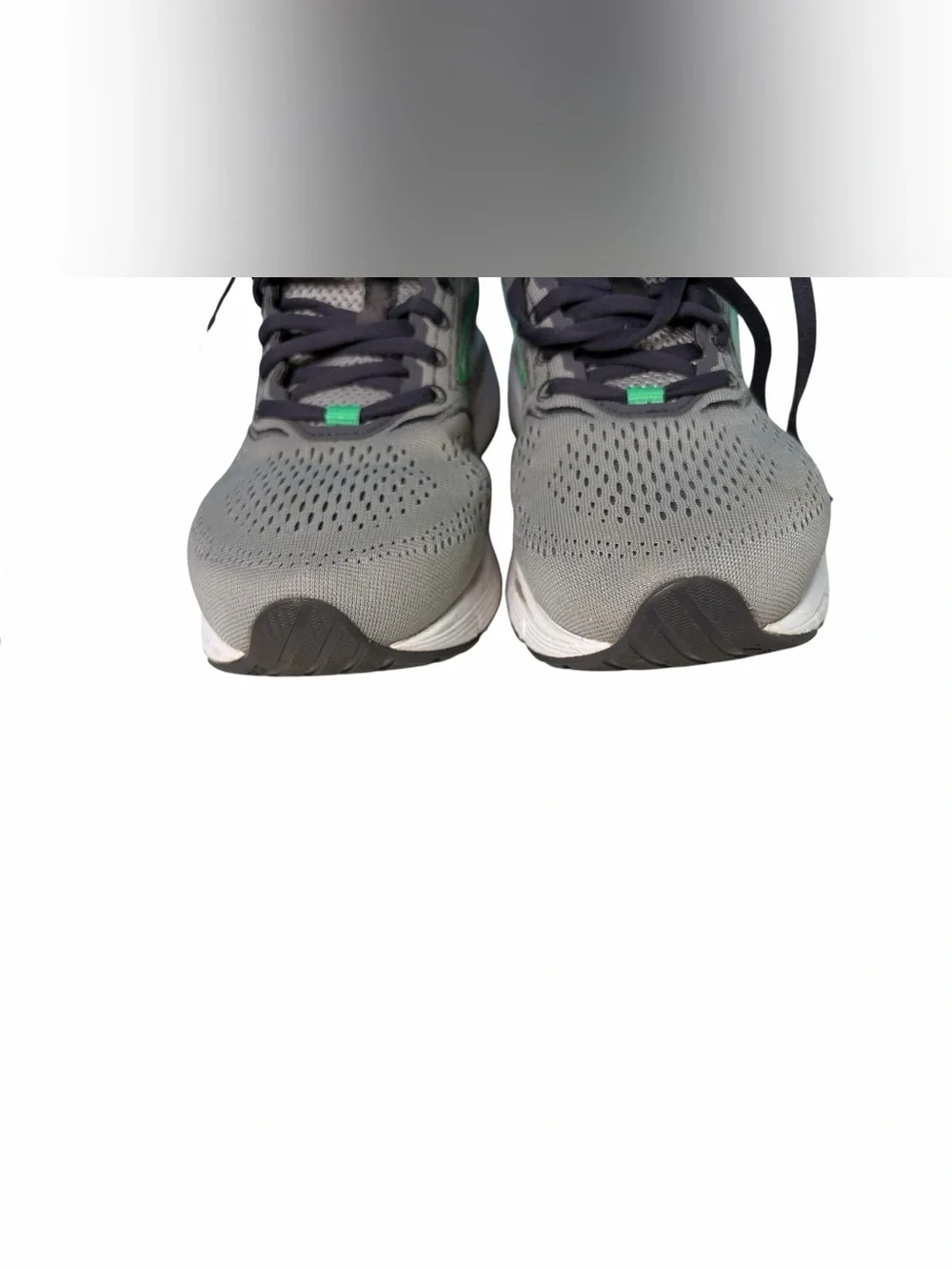 Brooks Ariel 20 Running Shoes Women Size 8.5 Gray Green Comfort Cushion Sneakers